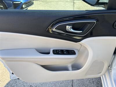 2015 Chrysler 200 C   - Photo 11 - Topeka, KS 66608