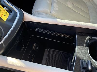 2015 Chrysler 200 C   - Photo 23 - Topeka, KS 66608