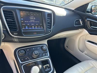 2015 Chrysler 200 C   - Photo 16 - Topeka, KS 66608