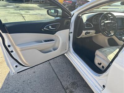 2015 Chrysler 200 C   - Photo 10 - Topeka, KS 66608