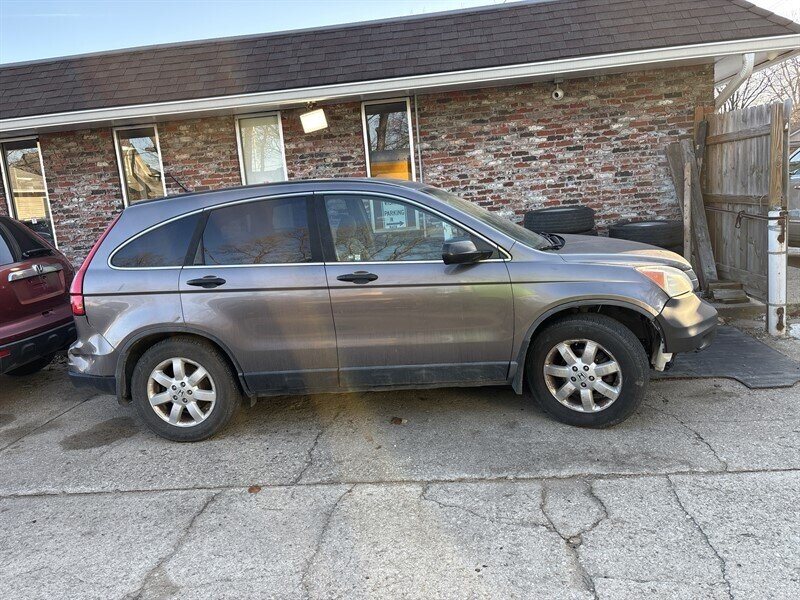 2011 Honda CR-V SE's photo