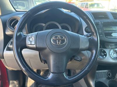 2006 Toyota RAV4 Limited   - Photo 4 - Topeka, KS 66608