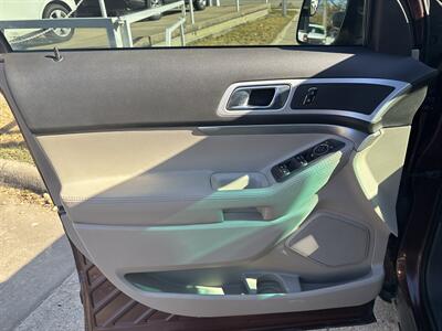 2012 Ford Explorer XLT   - Photo 11 - Topeka, KS 66608