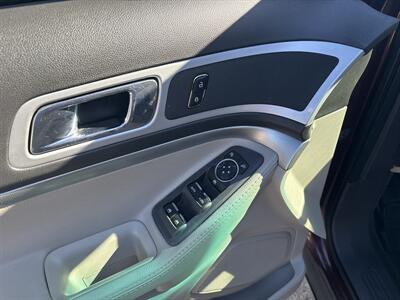 2012 Ford Explorer XLT   - Photo 12 - Topeka, KS 66608