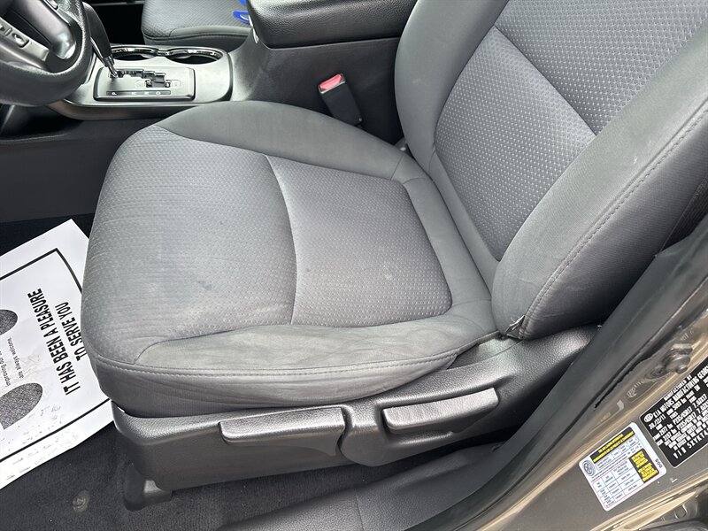 2012 Kia Sorento LX   - Photo 13 - Topeka, KS 66608