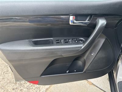 2012 Kia Sorento LX   - Photo 12 - Topeka, KS 66608