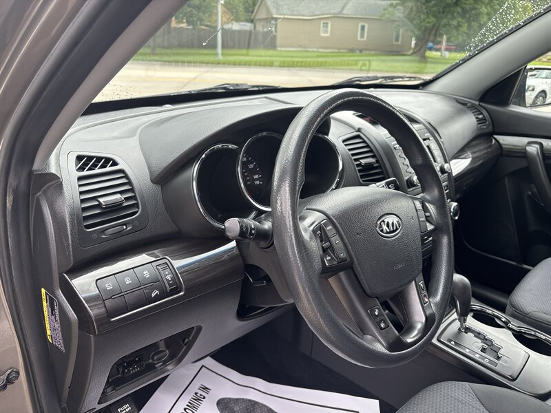 2012 Kia Sorento LX   - Photo 14 - Topeka, KS 66608
