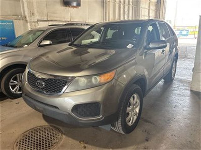 2012 Kia Sorento LX   - Photo 1 - Topeka, KS 66608