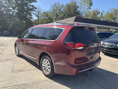 2017 Chrysler Pacifica Touring-L Plus - Photo 4 - Topeka, KS 66608