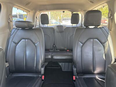 2017 Chrysler Pacifica Touring-L Plus - Photo 17 - Topeka, KS 66608