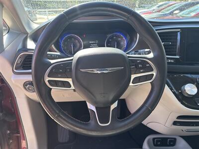 2017 Chrysler Pacifica Touring-L Plus - Photo 13 - Topeka, KS 66608