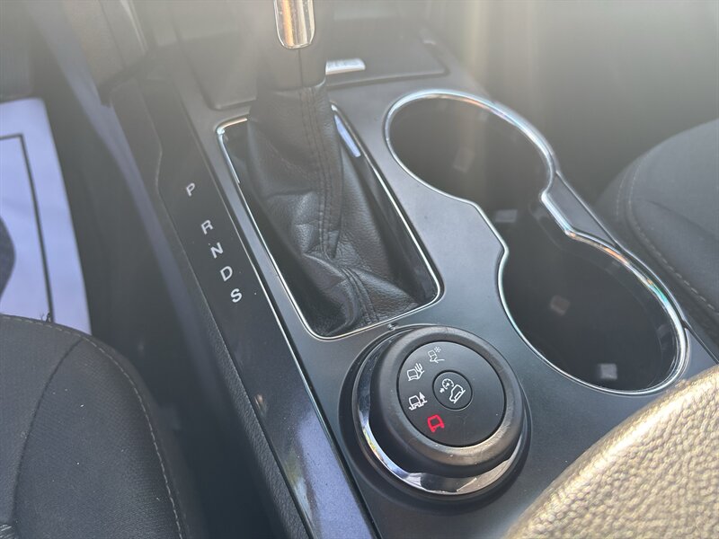 2019 Ford Explorer XLT - Photo 13 - Topeka, KS 66608