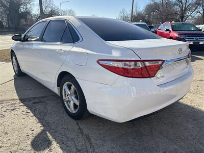 2016 Toyota Camry LE   - Photo 5 - Topeka, KS 66608