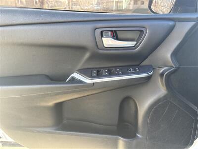 2016 Toyota Camry LE   - Photo 11 - Topeka, KS 66608