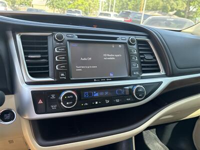 2016 Toyota Highlander Limited   - Photo 17 - Topeka, KS 66608