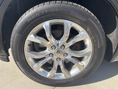 2017 Dodge Durango Citadel   - Photo 8 - Topeka, KS 66608