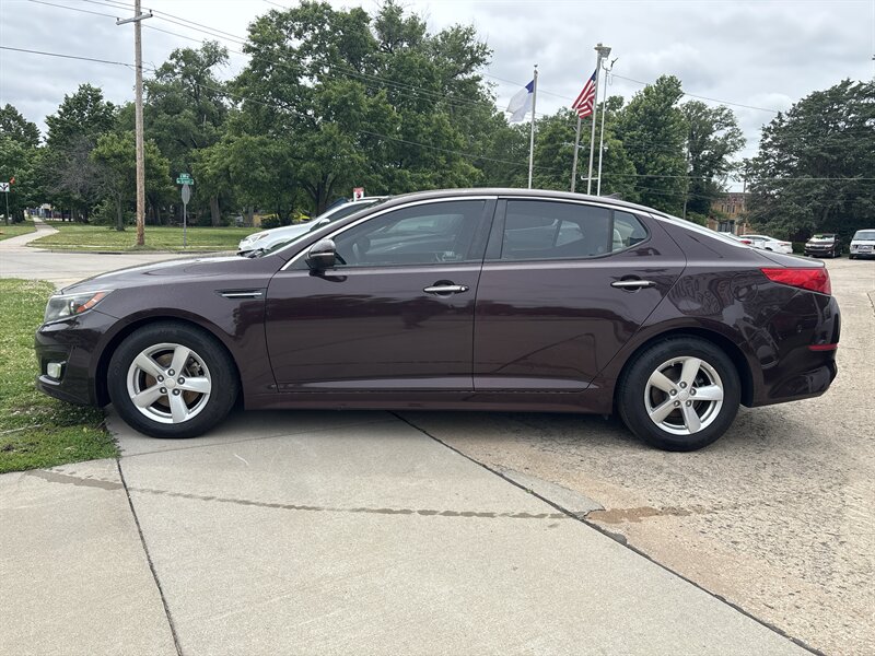 2015 Kia Optima LX - Photo 5 - Topeka, KS 66608