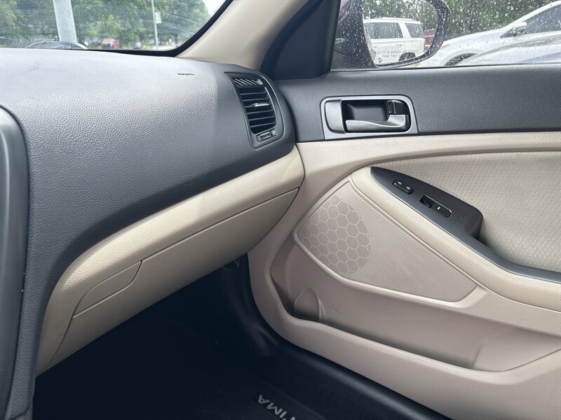 2015 Kia Optima LX - Photo 13 - Topeka, KS 66608