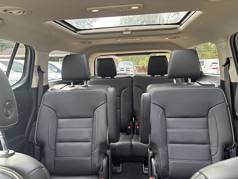 2019 GMC Acadia Denali   - Photo 19 - Topeka, KS 66608