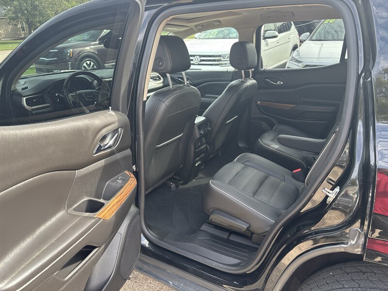 2019 GMC Acadia Denali   - Photo 20 - Topeka, KS 66608