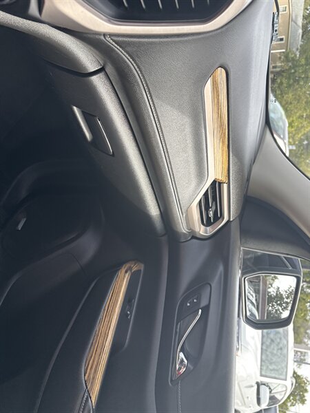 2019 GMC Acadia Denali   - Photo 17 - Topeka, KS 66608