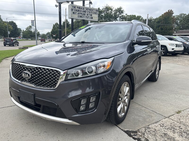 2016 Kia Sorento SX Limited V6   - Photo 9 - Topeka, KS 66608