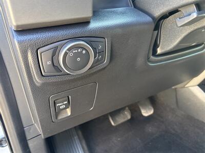 2019 Ford Expedition XLT   - Photo 16 - Topeka, KS 66608