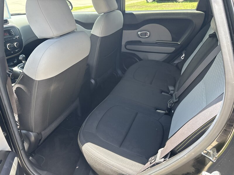 2015 Kia Soul + - Photo 20 - Topeka, KS 66608