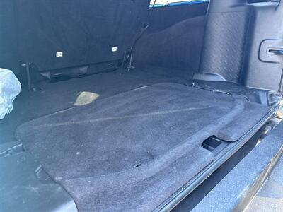 2015 Jeep Wrangler Unlimited Rubicon   - Photo 16 - Topeka, KS 66608