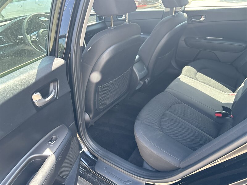 2019 Kia Optima LX - Photo 18 - Topeka, KS 66608