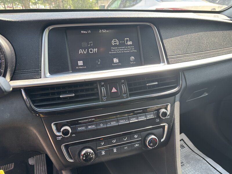 2019 Kia Optima LX - Photo 15 - Topeka, KS 66608