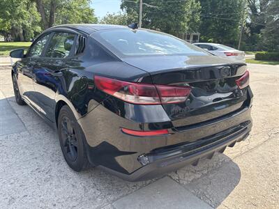 2019 Kia Optima LX - Photo 3 - Topeka, KS 66608