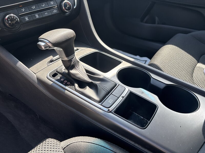 2019 Kia Optima LX - Photo 16 - Topeka, KS 66608