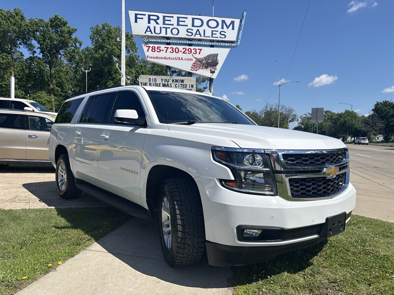 2018 Chevrolet Suburban LT  