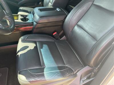 2018 Chevrolet Suburban LT - Photo 17 - Topeka, KS 66608