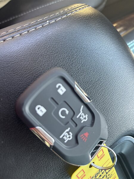 2018 Chevrolet Suburban LT - Photo 29 - Topeka, KS 66608