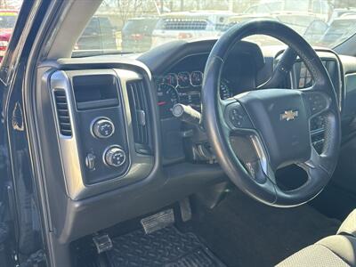 2017 Chevrolet Silverado 1500 LT   - Photo 13 - Topeka, KS 66608