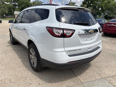 2017 Chevrolet Traverse LT   - Photo 6 - Topeka, KS 66608