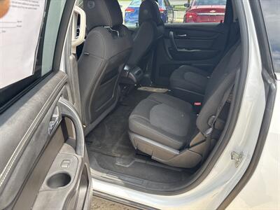 2017 Chevrolet Traverse LT   - Photo 34 - Topeka, KS 66608