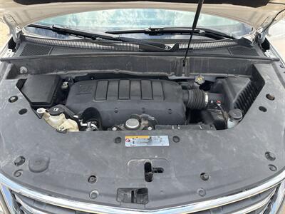 2017 Chevrolet Traverse LT   - Photo 13 - Topeka, KS 66608