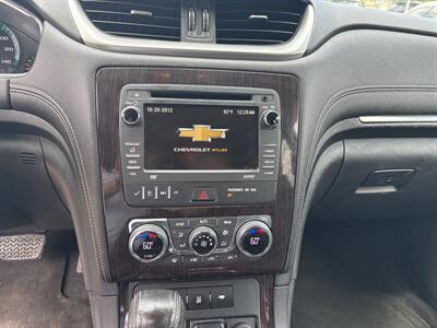 2017 Chevrolet Traverse LT   - Photo 25 - Topeka, KS 66608