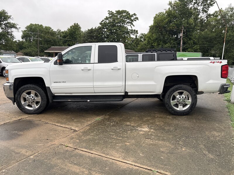 2019 Chevrolet Silverado 2500HD LT   - Photo 5 - Topeka, KS 66608