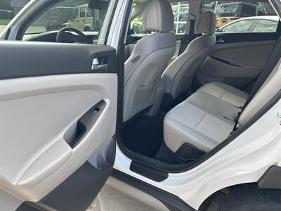 2018 Hyundai TUCSON SEL   - Photo 32 - Topeka, KS 66608