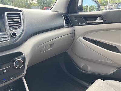 2018 Hyundai TUCSON SEL   - Photo 28 - Topeka, KS 66608