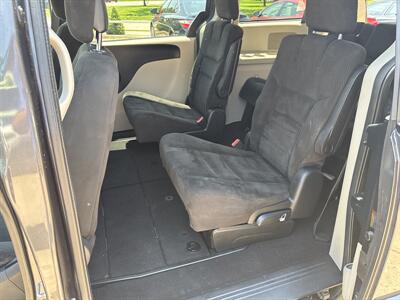 2016 Dodge Grand Caravan SXT   - Photo 31 - Topeka, KS 66608