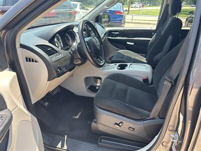 2016 Dodge Grand Caravan SXT   - Photo 17 - Topeka, KS 66608