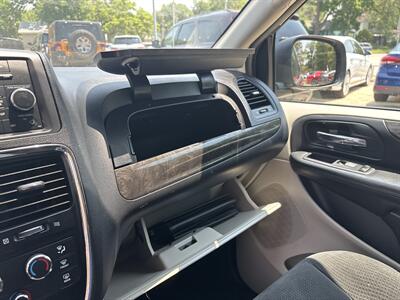 2016 Dodge Grand Caravan SXT   - Photo 29 - Topeka, KS 66608