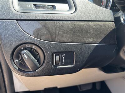 2016 Dodge Grand Caravan SXT   - Photo 20 - Topeka, KS 66608