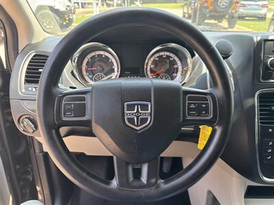 2016 Dodge Grand Caravan SXT   - Photo 21 - Topeka, KS 66608