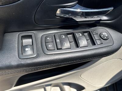 2016 Dodge Grand Caravan SXT   - Photo 16 - Topeka, KS 66608